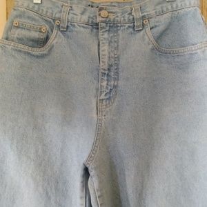 Bill Blass Cropped Jeans